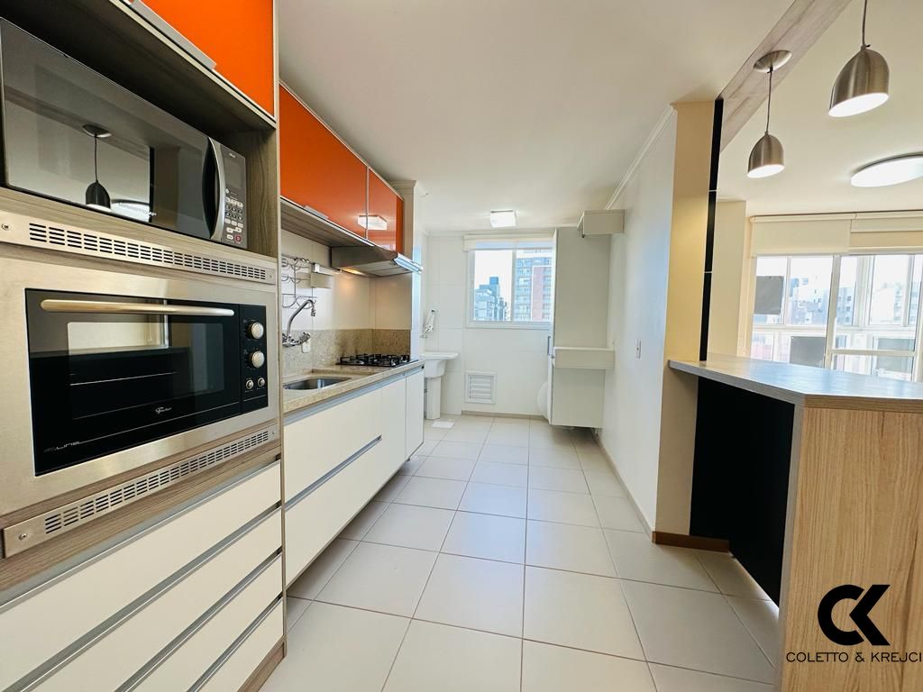 Apartamento à venda com 3 quartos, 93m² - Foto 4