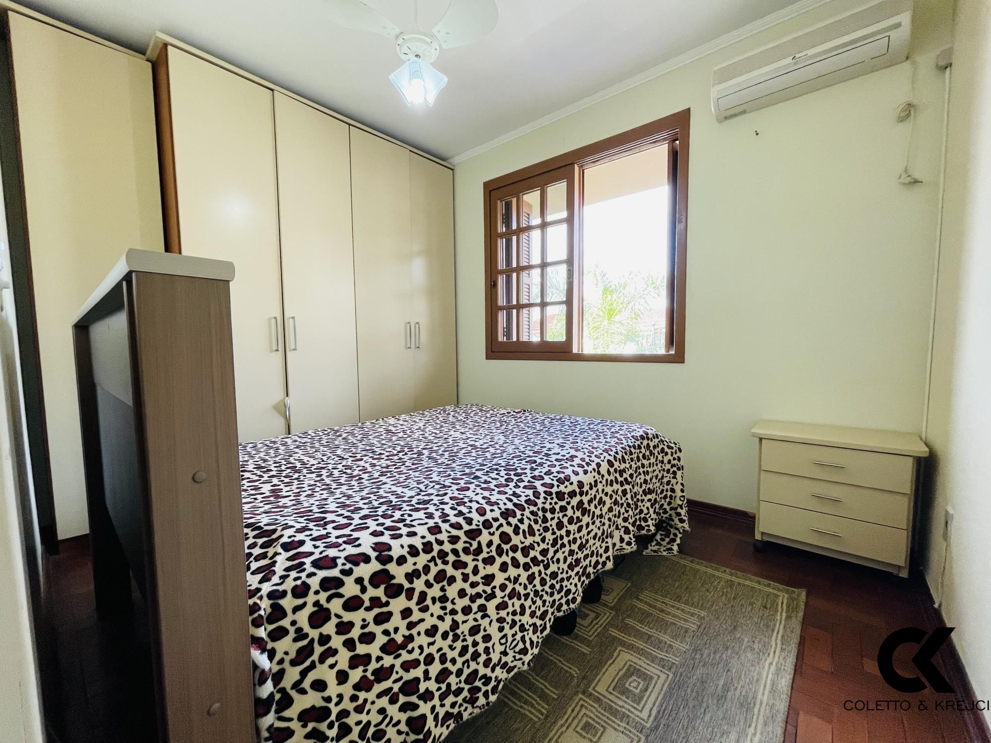 Casa à venda com 3 quartos, 231m² - Foto 13