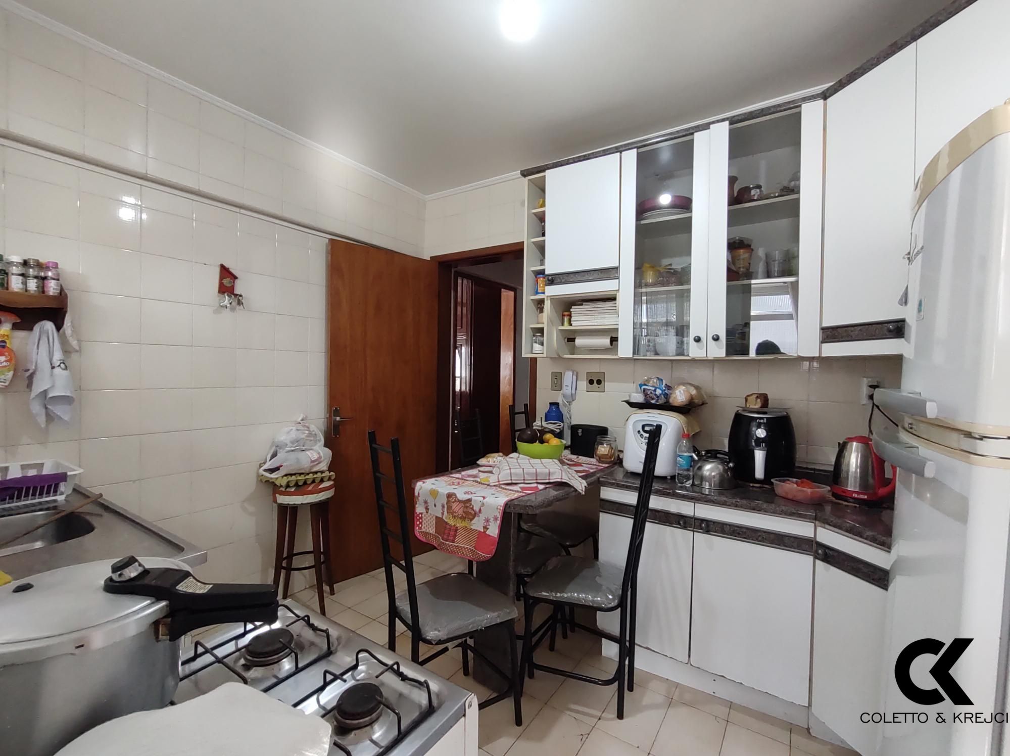 Apartamento à venda com 3 quartos, 85m² - Foto 10