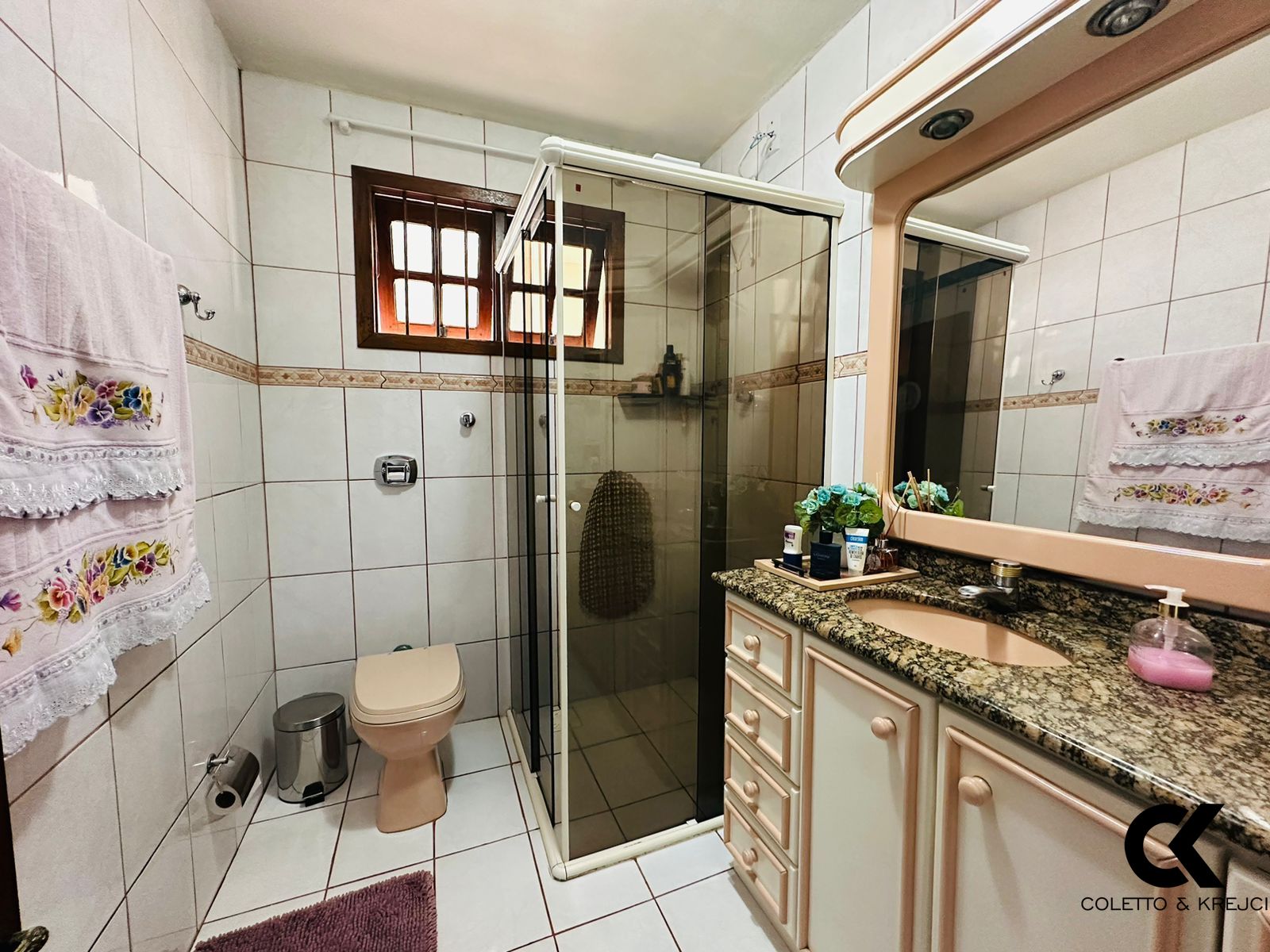 Casa, 3 quartos, 264 m² - Foto 26