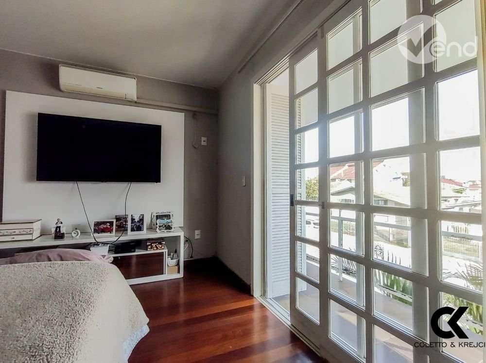 Casa à venda com 3 quartos, 263m² - Foto 10