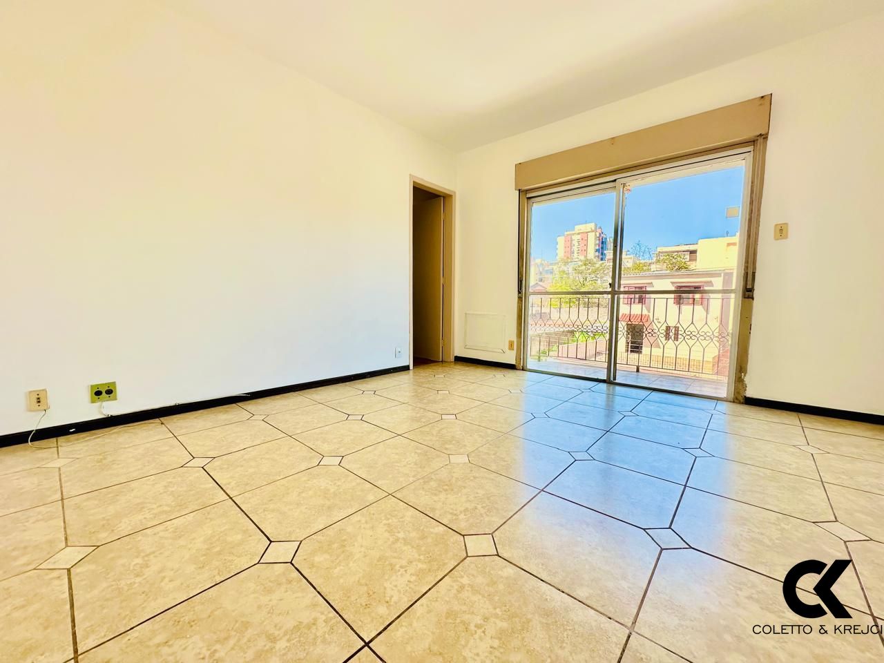 Apartamento à venda com 2 quartos, 102m² - Foto 11