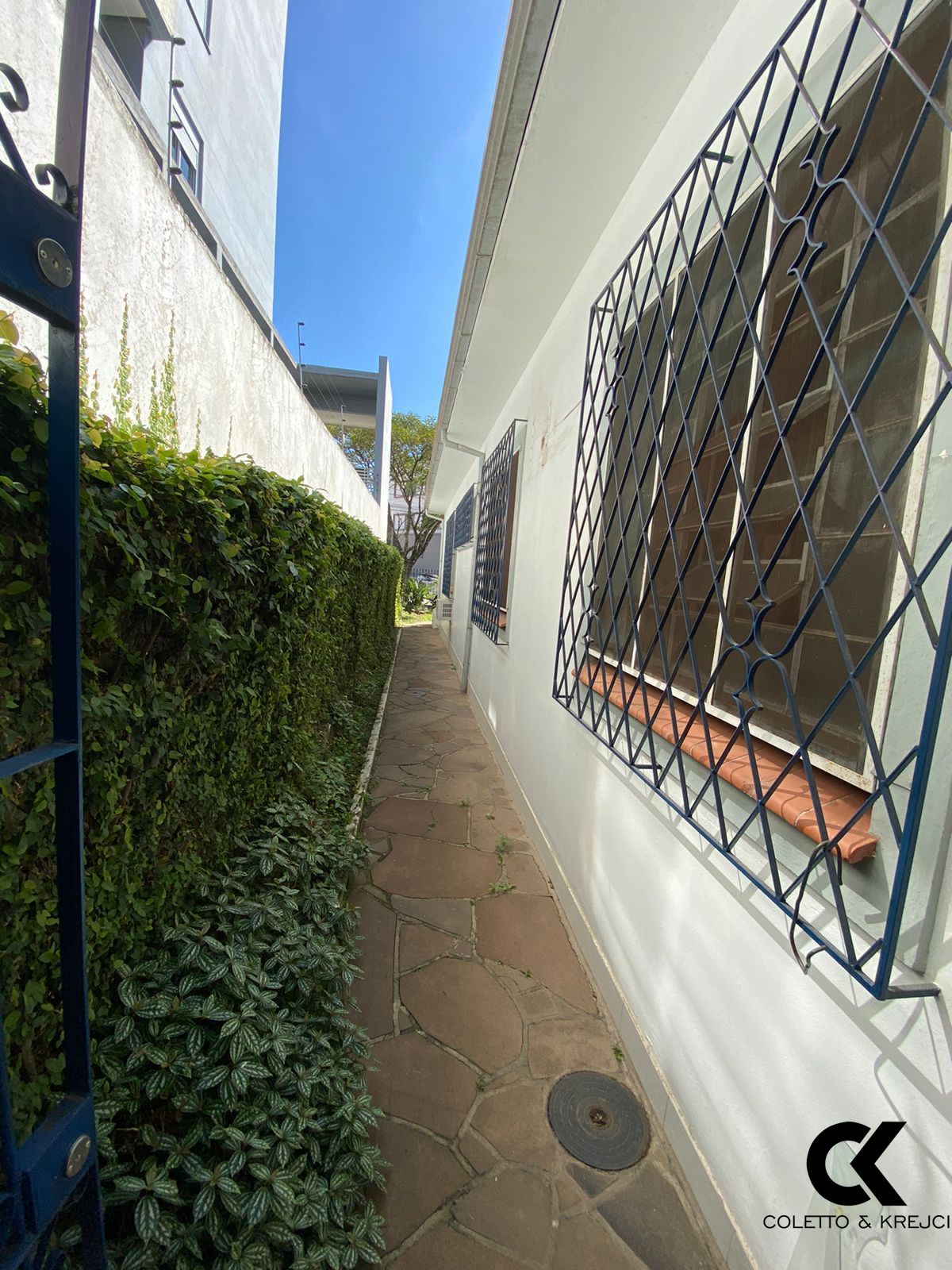 Casa à venda com 3 quartos, 200m² - Foto 12