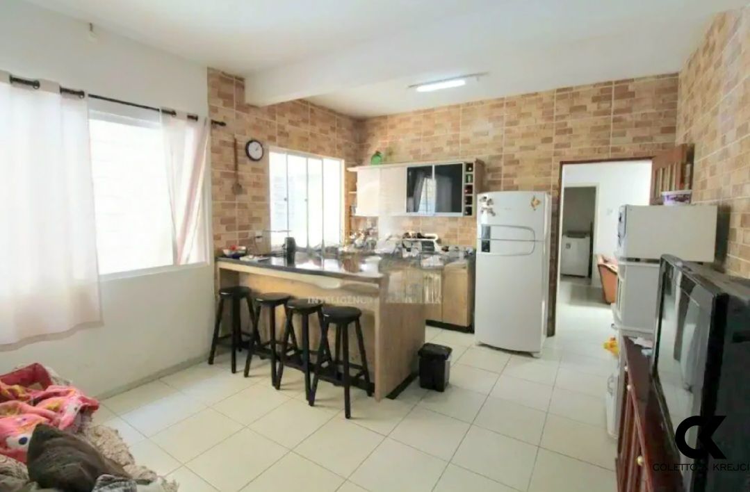 Casa, 3 quartos, 196 m² - Foto 2