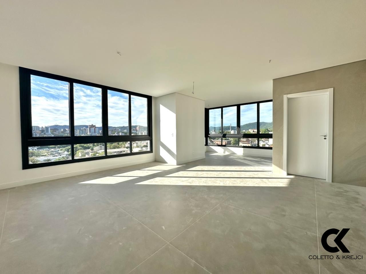 Apartamento, 3 quartos, 135 m² - Foto 1