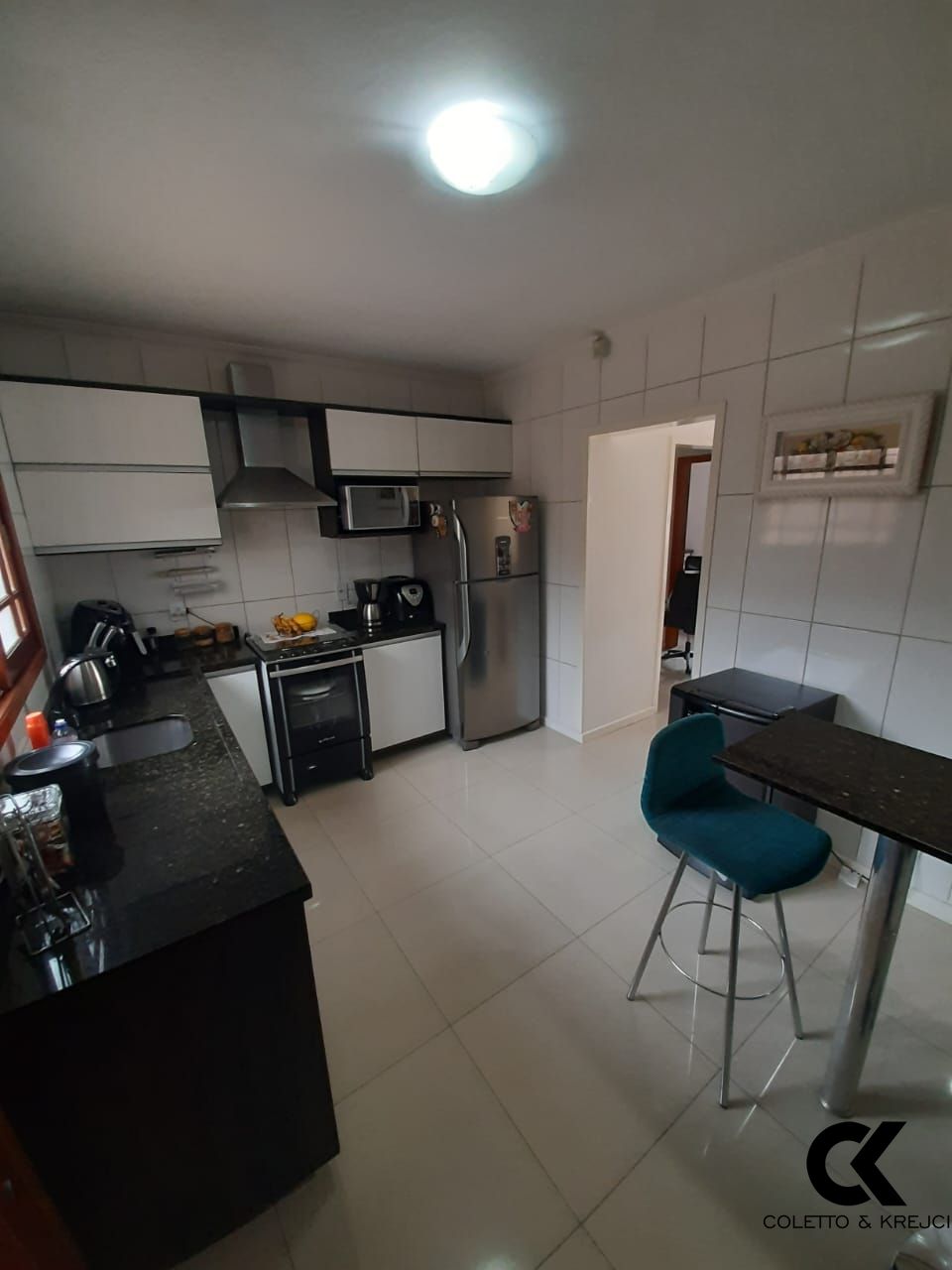 Casa à venda com 2 quartos, 100m² - Foto 6