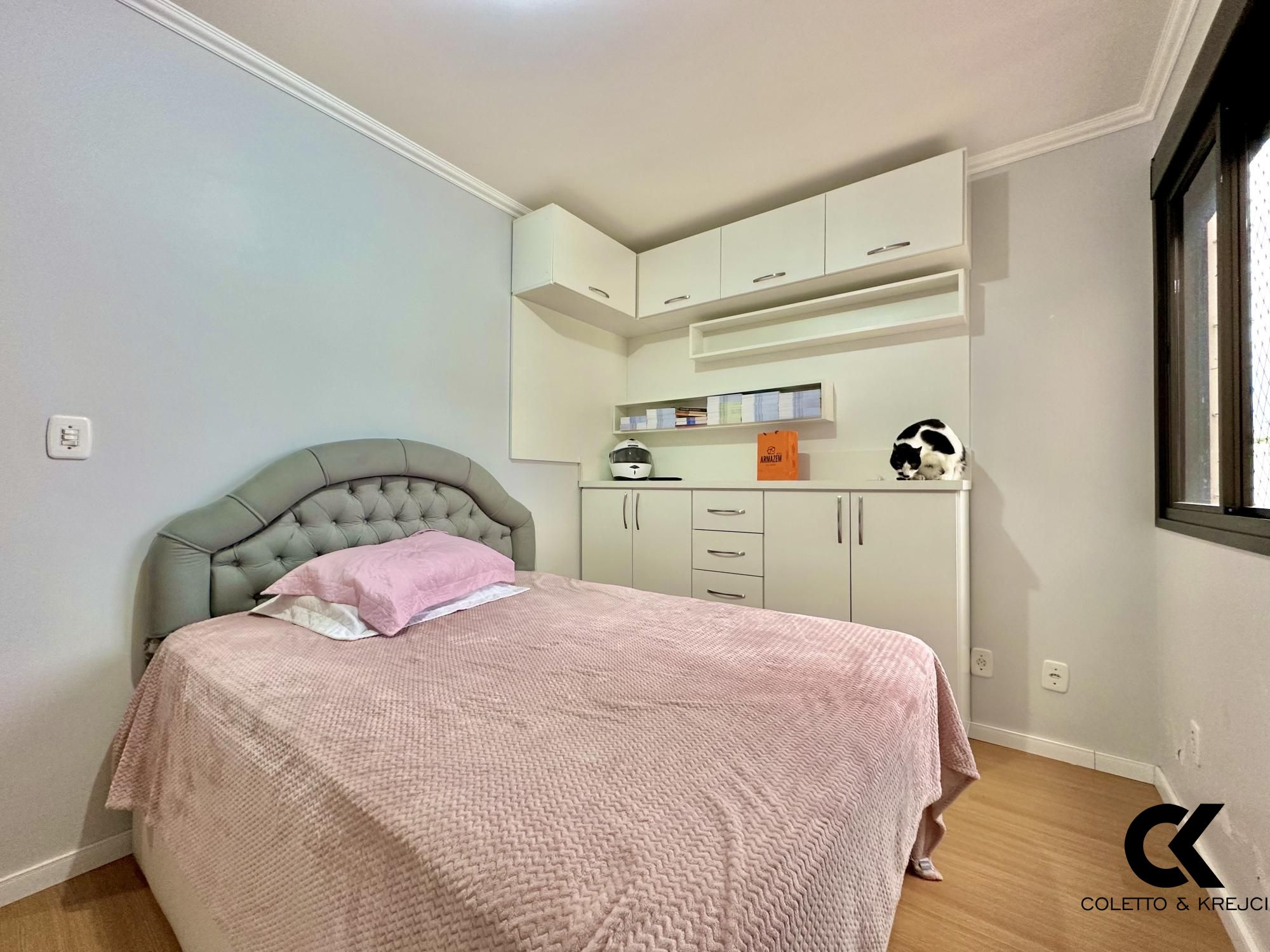 Apartamento à venda com 2 quartos, 83m² - Foto 19