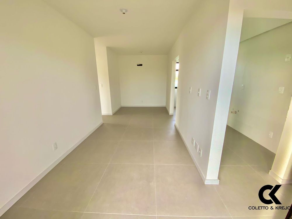 Apartamento à venda com 2 quartos, 89m² - Foto 2