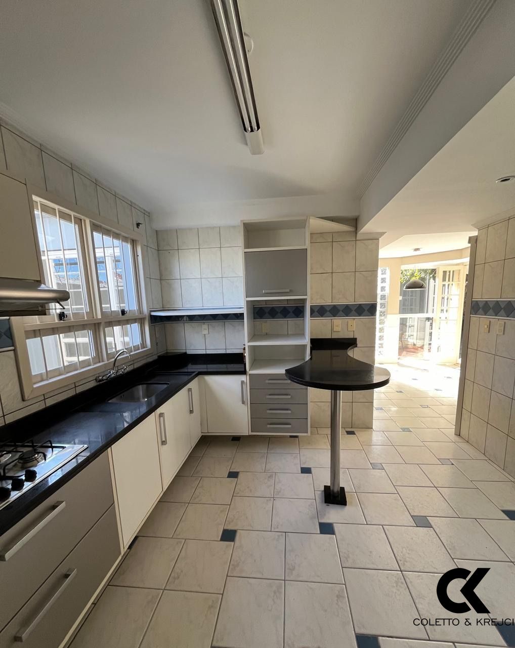 Casa, 4 quartos, 290 m² - Foto 8