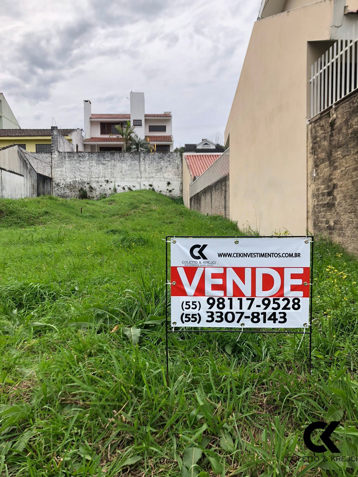 Terreno à venda, 300m² - Foto 1