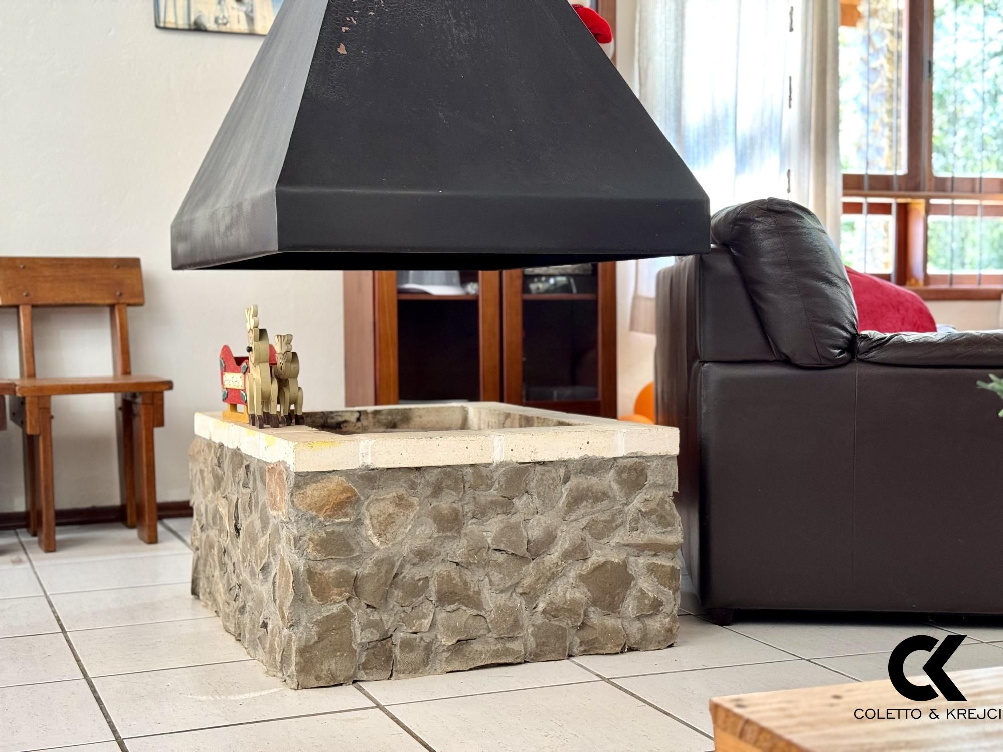 Chácara à venda com 2 quartos, 200m² - Foto 22