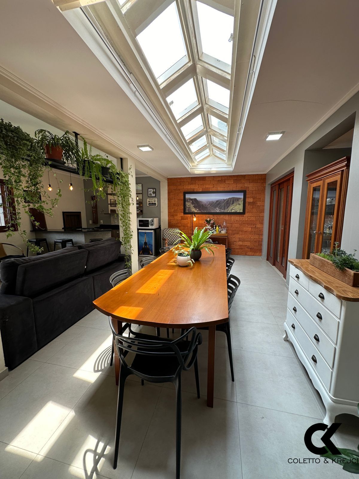 Casa, 3 quartos, 241 m² - Foto 2