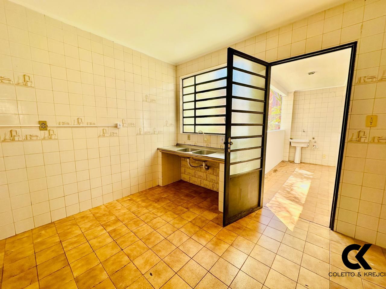 Apartamento à venda com 2 quartos, 102m² - Foto 18