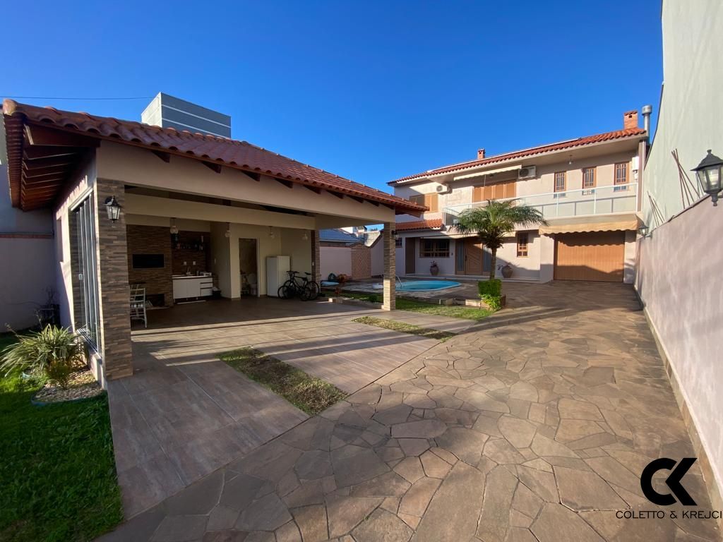 Casa, 3 quartos, 219 m² - Foto 3