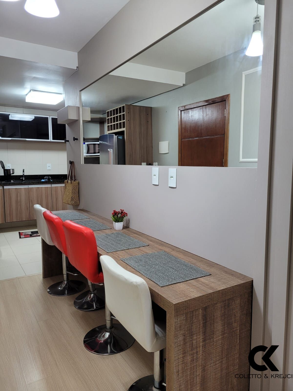 Apartamento à venda com 2 quartos, 83m² - Foto 6