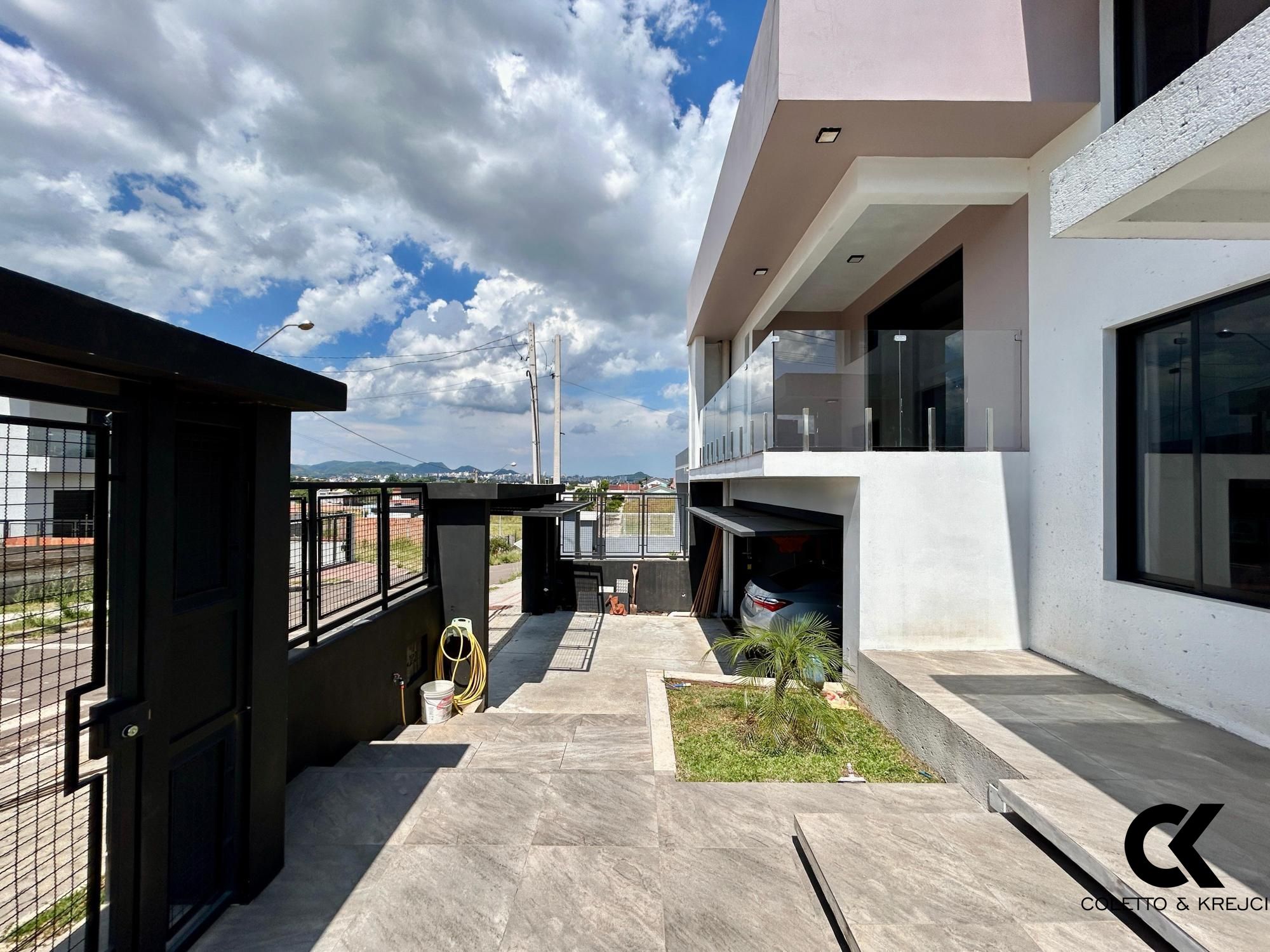 Casa à venda com 3 quartos, 224m² - Foto 4