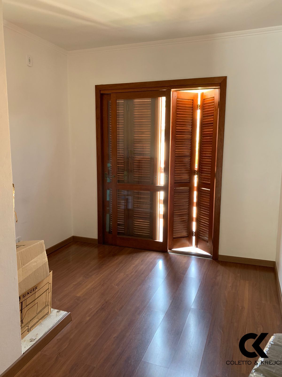 Casa à venda com 5 quartos, 183m² - Foto 18