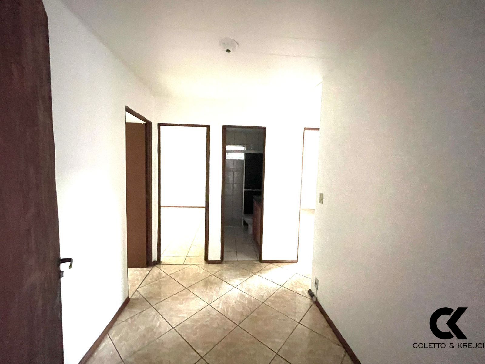 Casa à venda com 4 quartos, 80m² - Foto 6