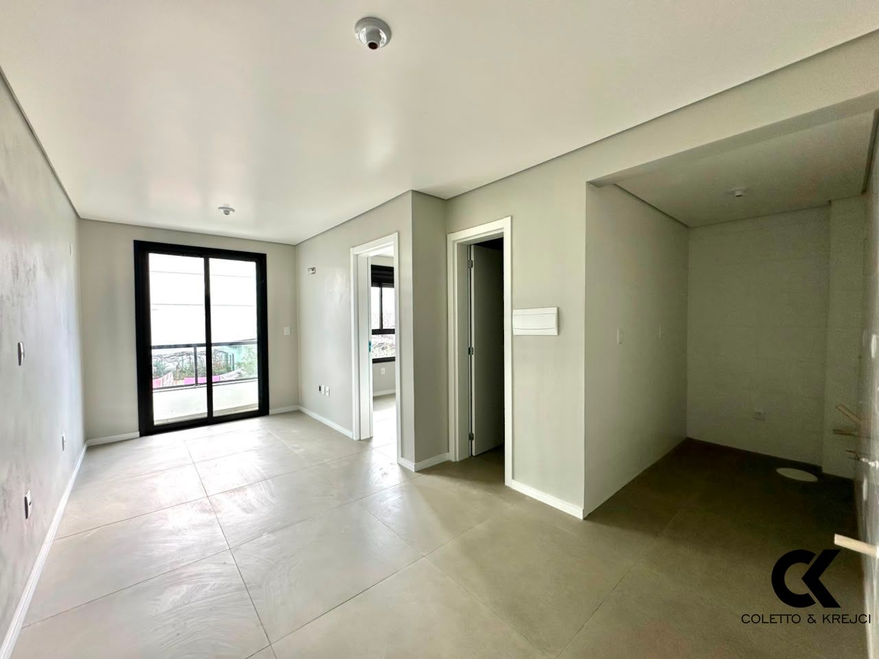 Apartamento, 1 quarto, 33 m² - Foto 2