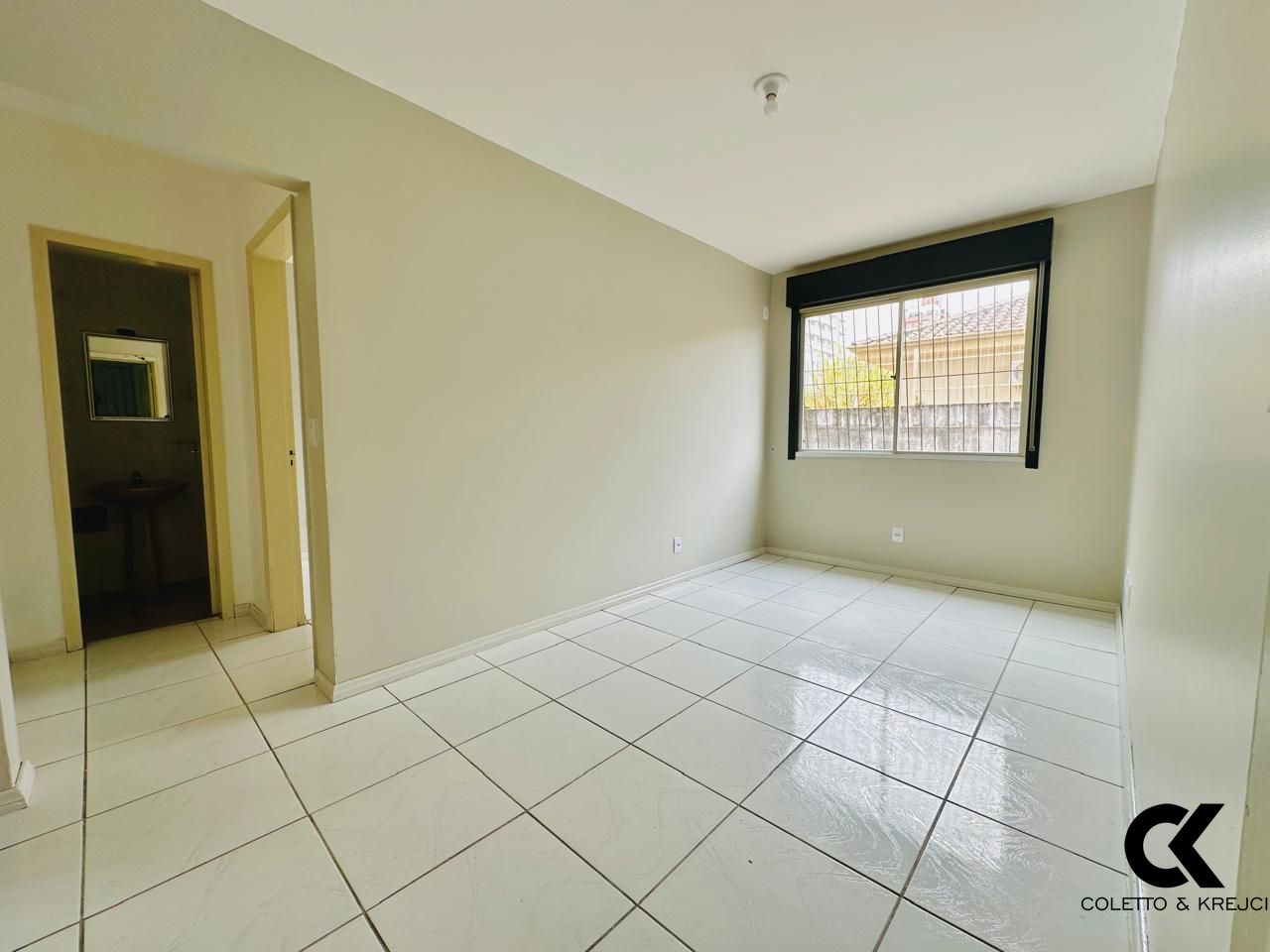 Apartamento à venda com 1 quarto, 38m² - Foto 2