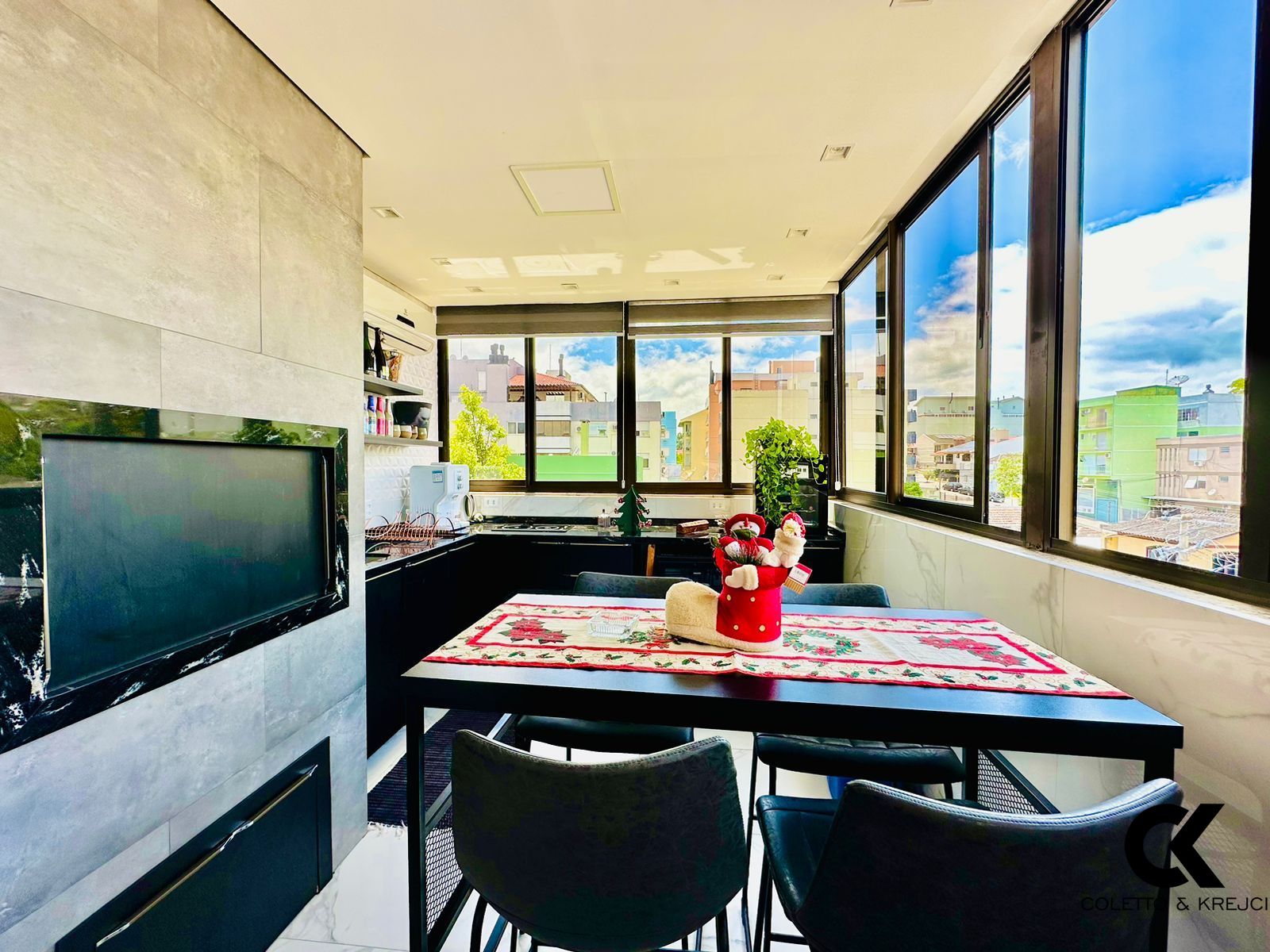 Cobertura, 4 quartos, 211 m² - Foto 1