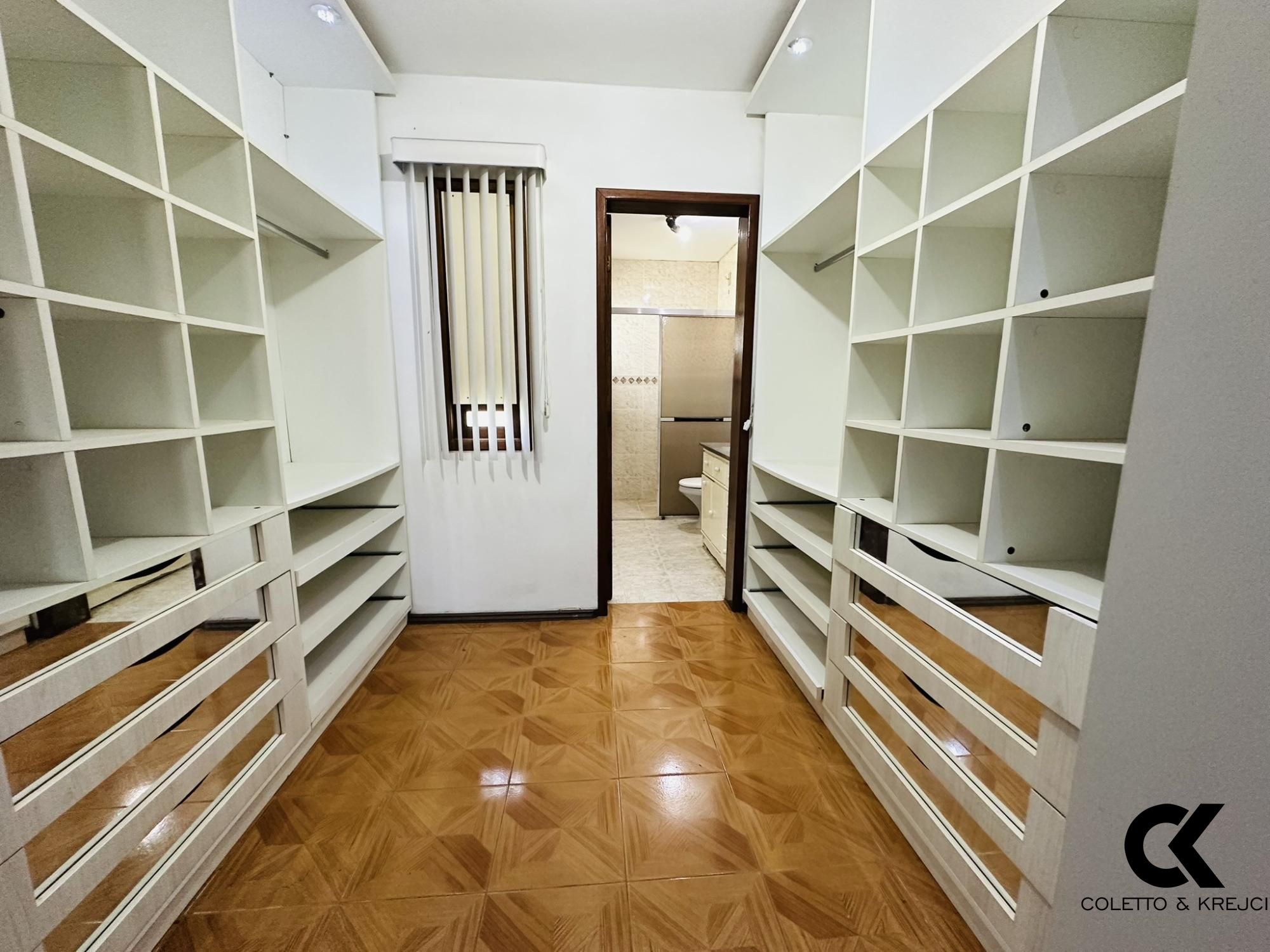 Casa à venda com 3 quartos, 180m² - Foto 16