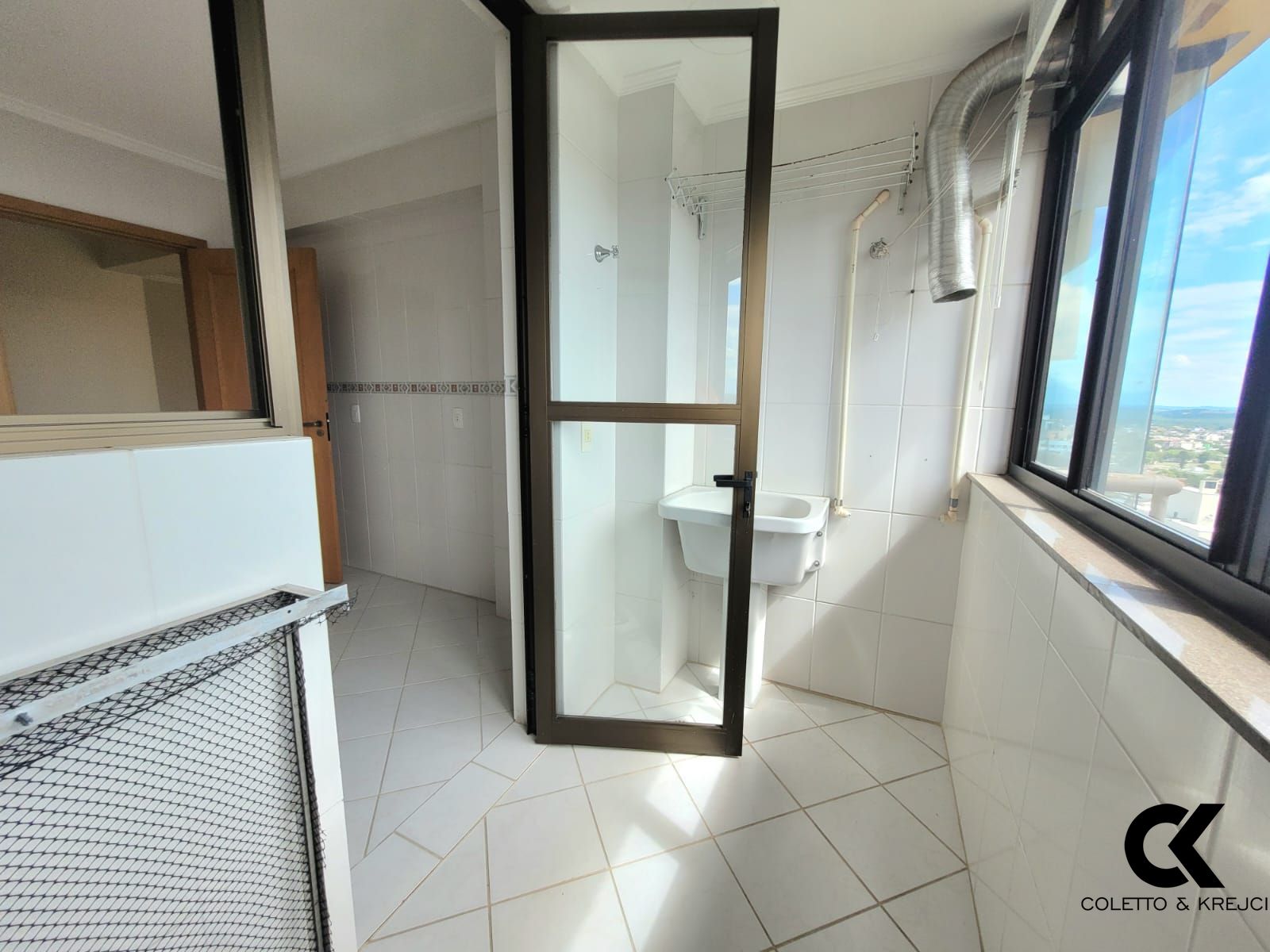 Apartamento à venda com 2 quartos, 102m² - Foto 6