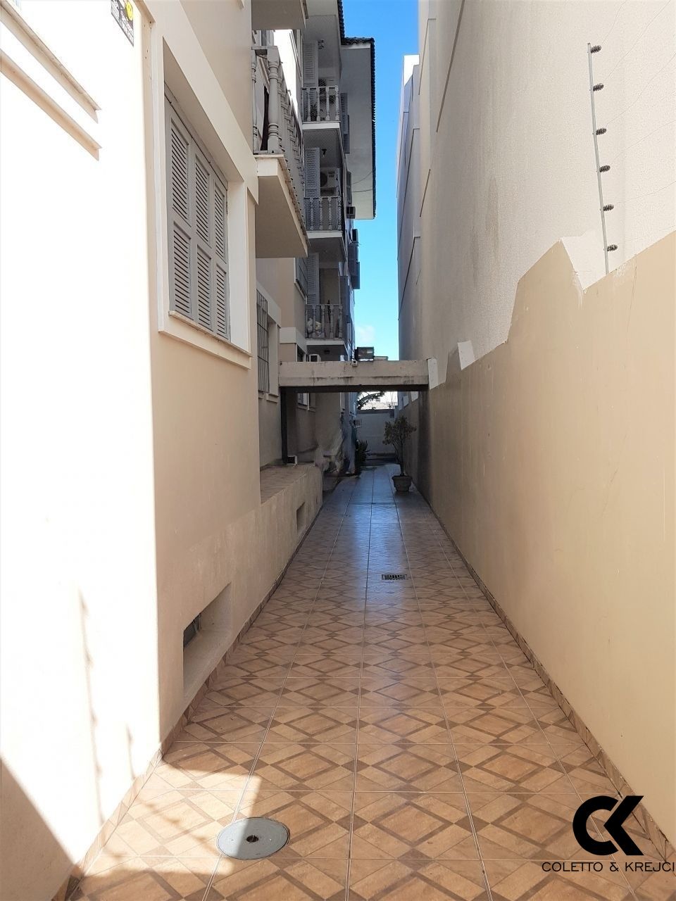 Apartamento à venda com 2 quartos, 65m² - Foto 10