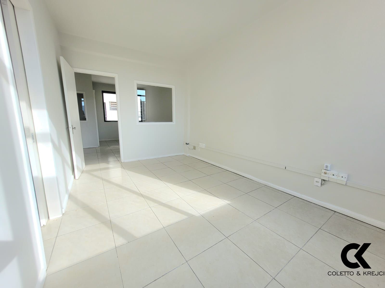 Conjunto Comercial-Sala à venda com 2 quartos, 40m² - Foto 4