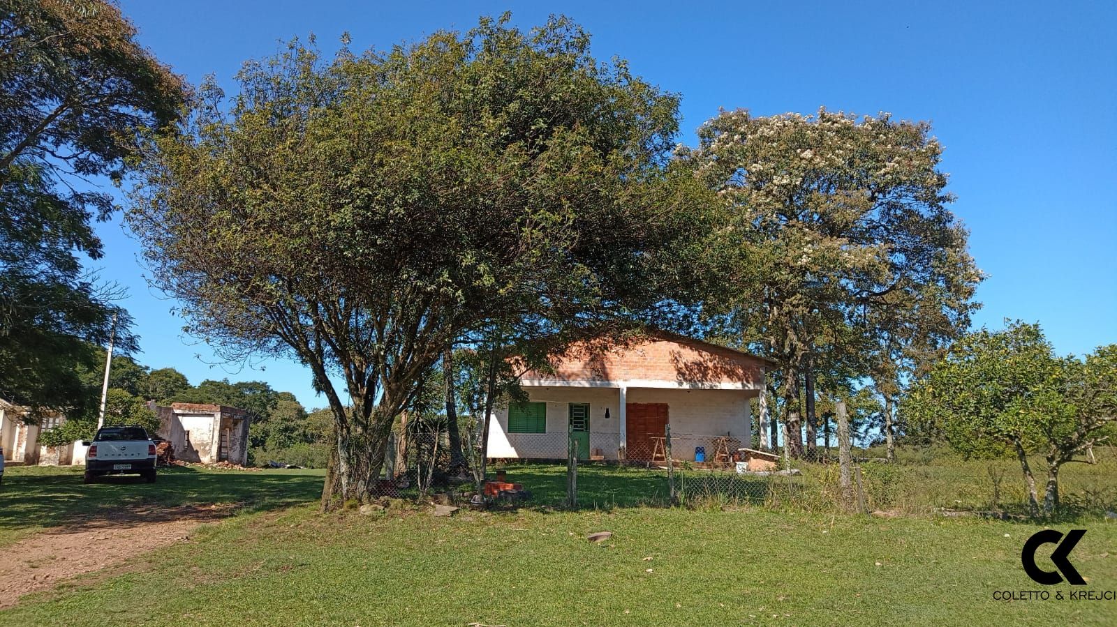 Fazenda à venda com 2 quartos, 40000m² - Foto 2