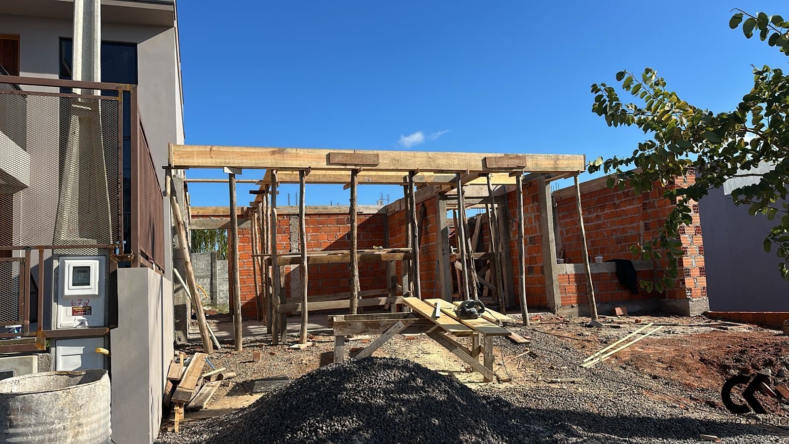 Casa à venda com 3 quartos, 167m² - Foto 2
