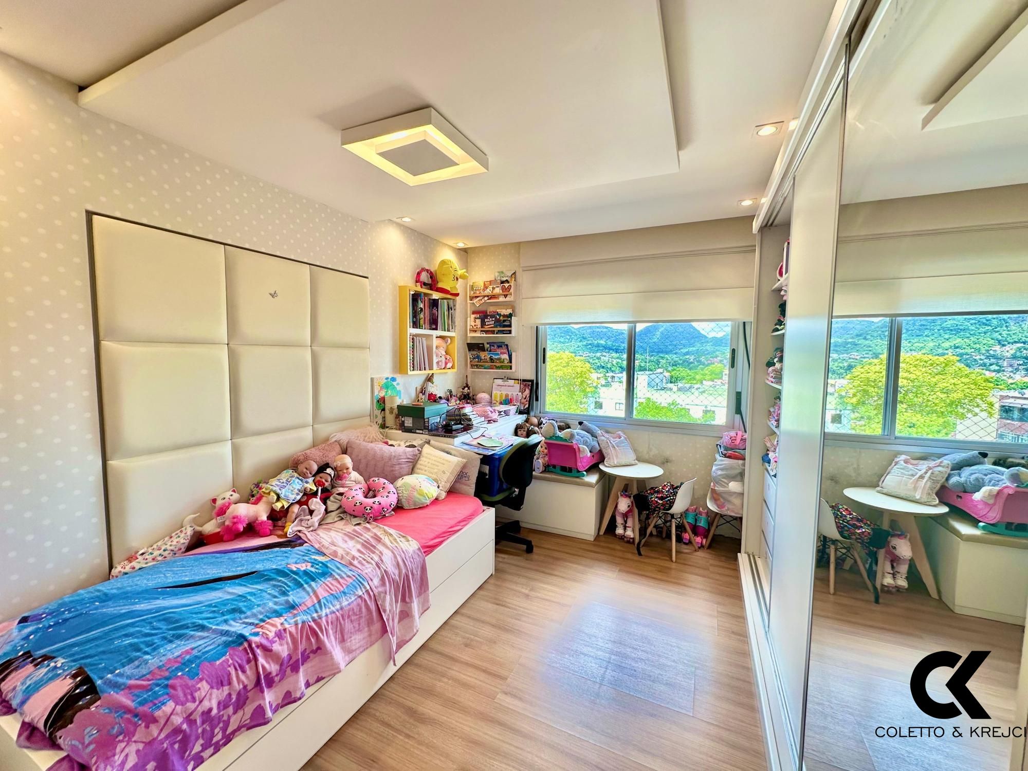 Apartamento à venda com 3 quartos, 135m² - Foto 15