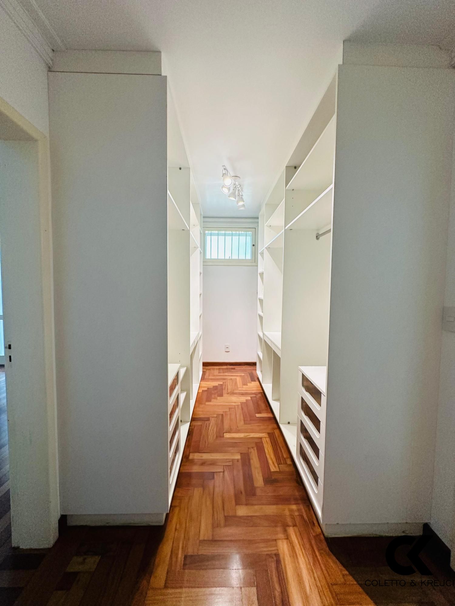 Casa de Condomínio à venda com 4 quartos, 388m² - Foto 10