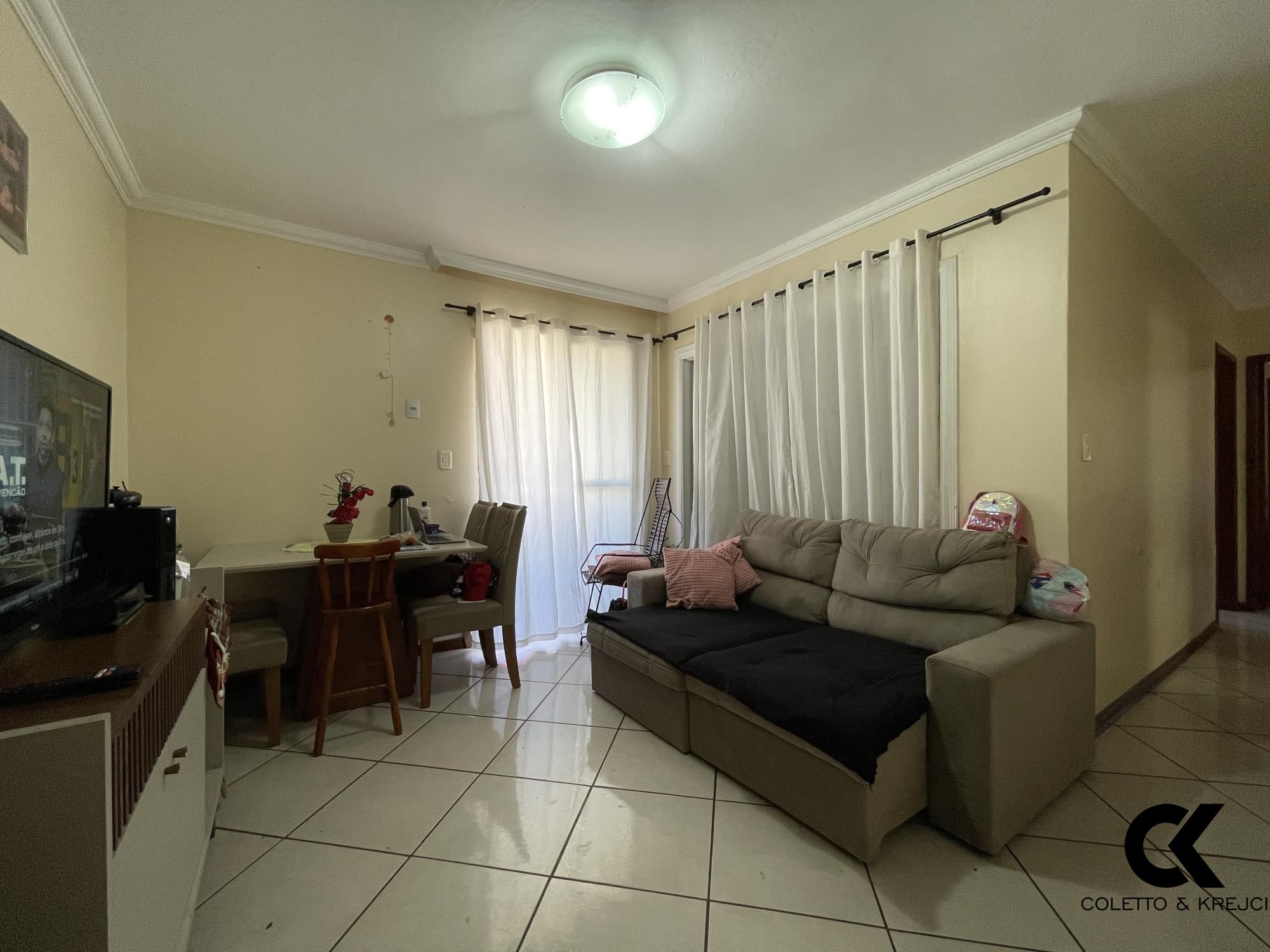 Apartamento à venda com 2 quartos, 80m² - Foto 4