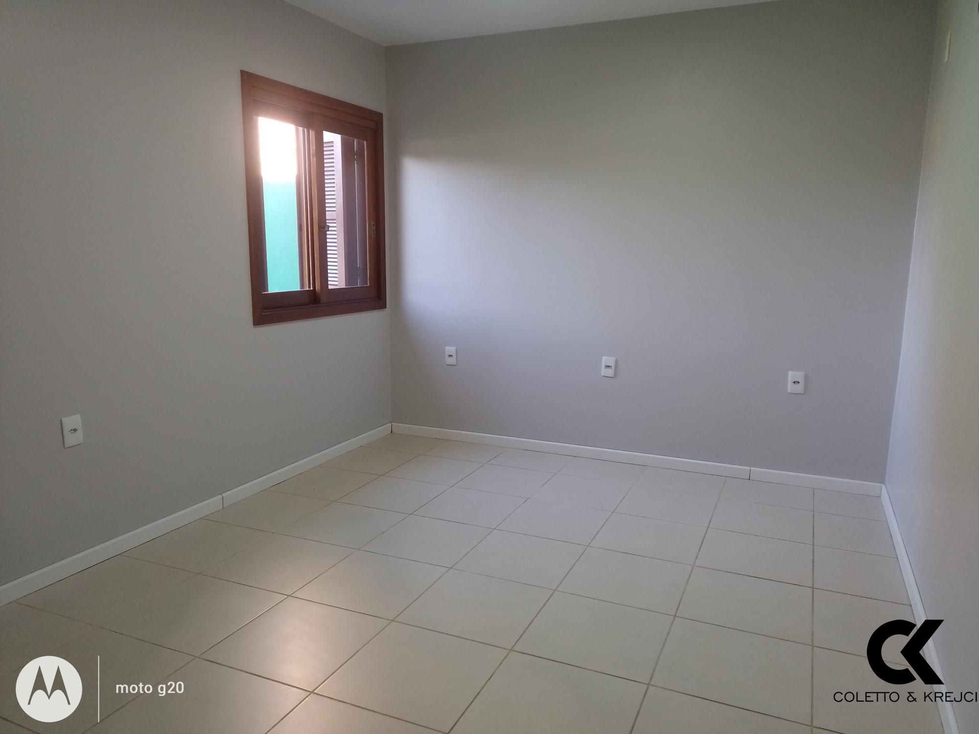 Casa à venda com 2 quartos, 68m² - Foto 9