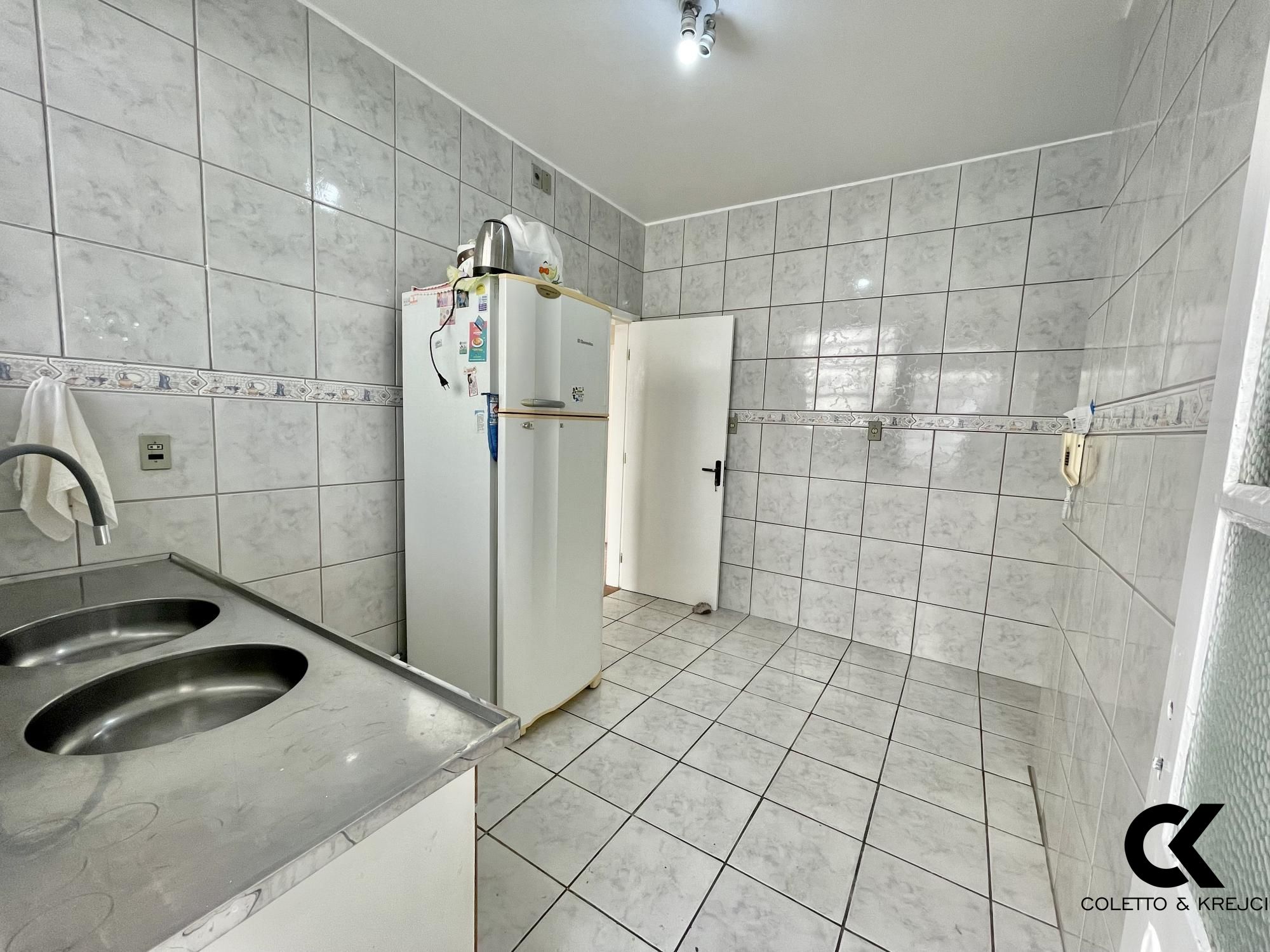 Apartamento à venda com 2 quartos, 71m² - Foto 10