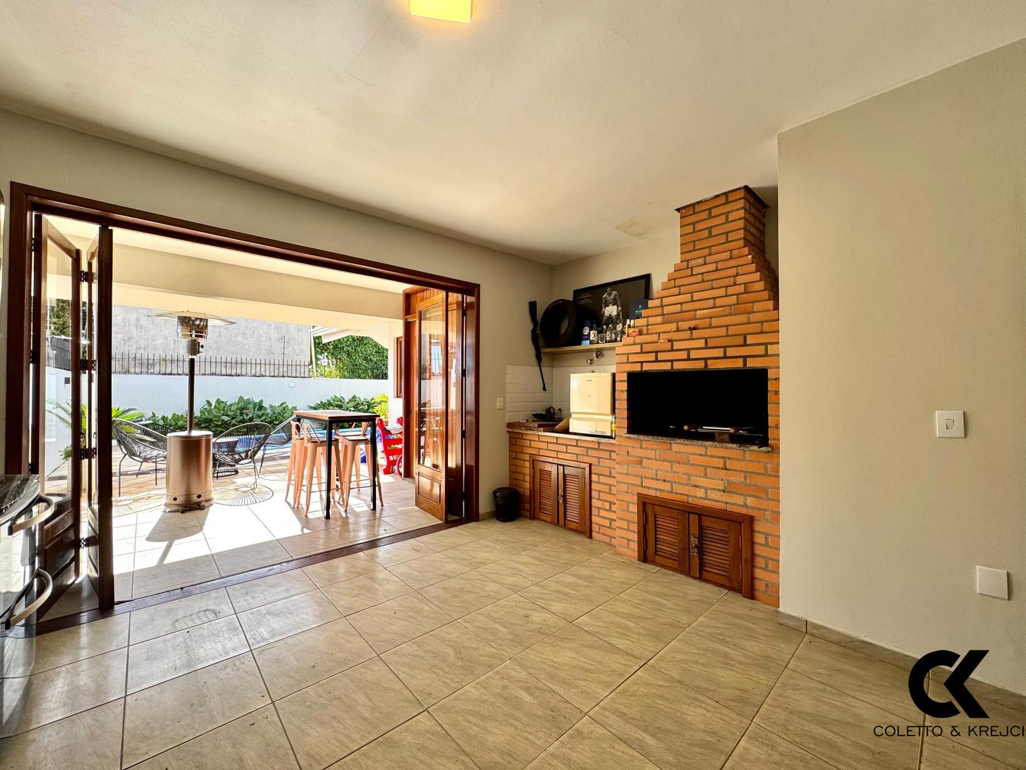 Casa, 4 quartos, 308 m² - Foto 9