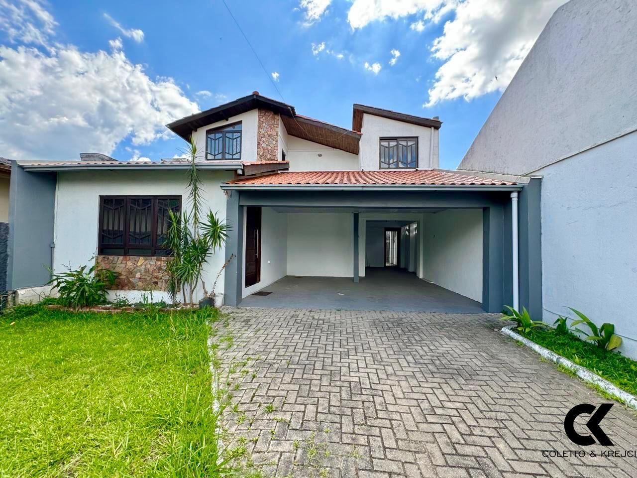 Casa à venda com -4 quartos, 186m² - Foto 2