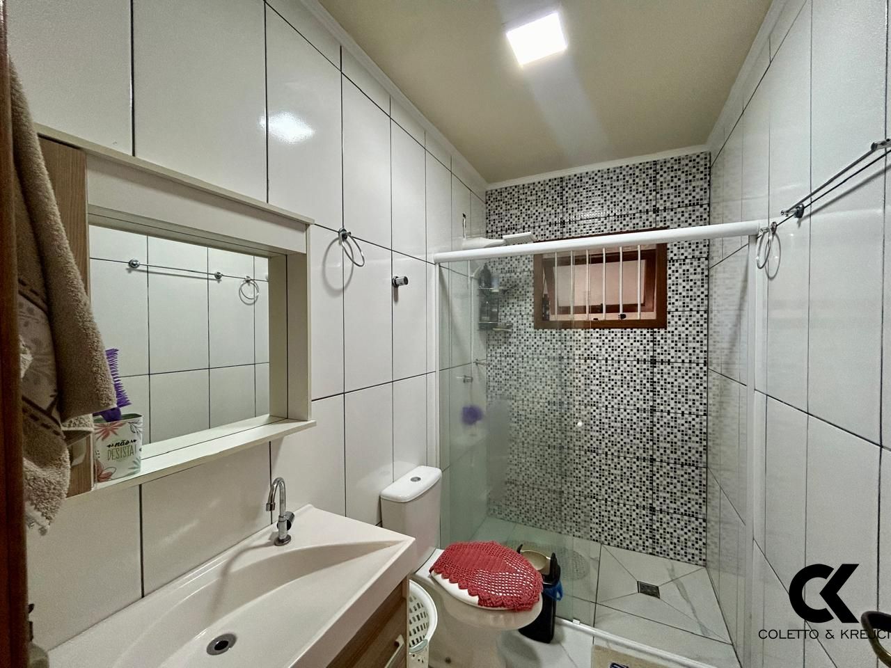 Casa à venda com 3 quartos, 170m² - Foto 17