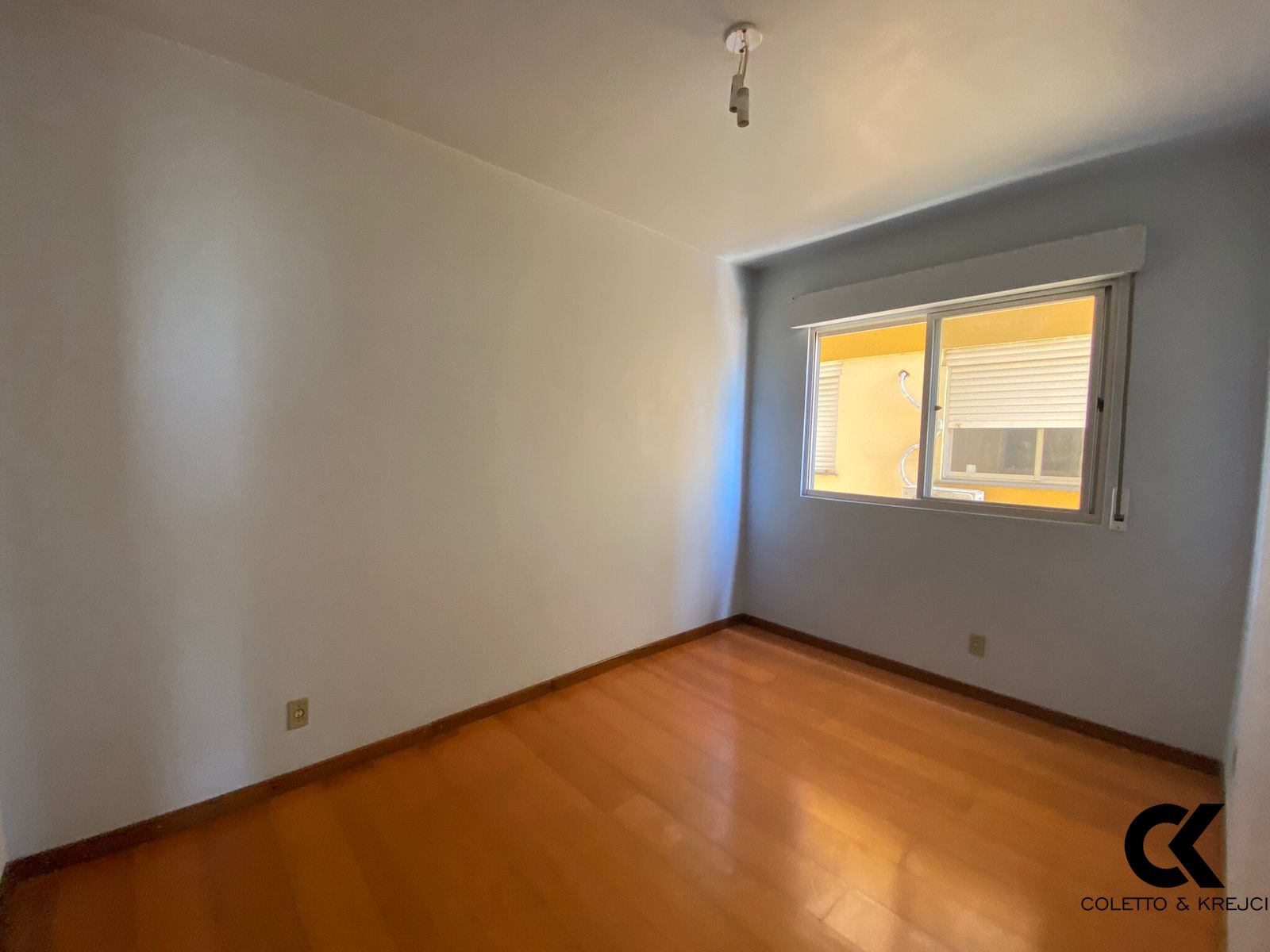 Apartamento à venda com 2 quartos, 67m² - Foto 5