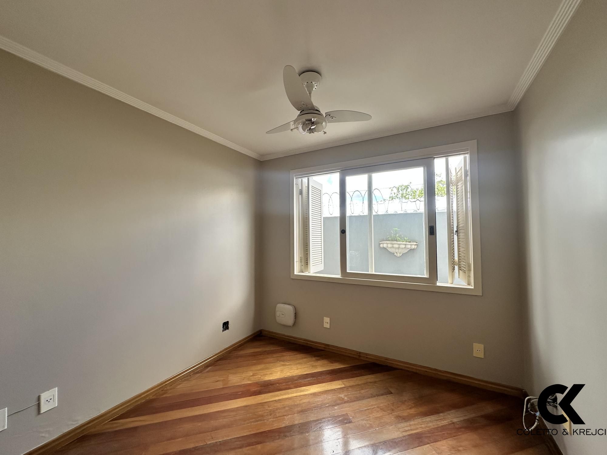 Casa, 4 quartos, 290 m² - Foto 6