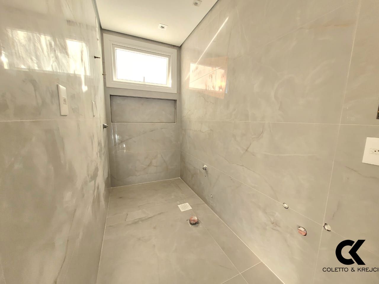 Apartamento à venda com 3 quartos, 227m² - Foto 17