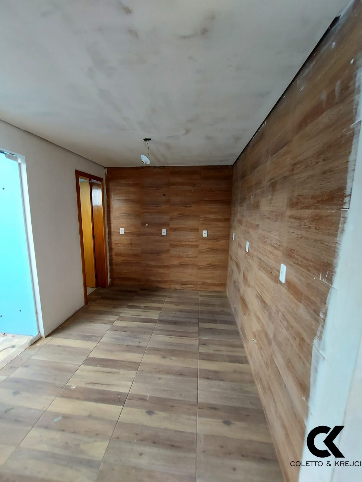 Casa à venda com 2 quartos, 90m² - Foto 3