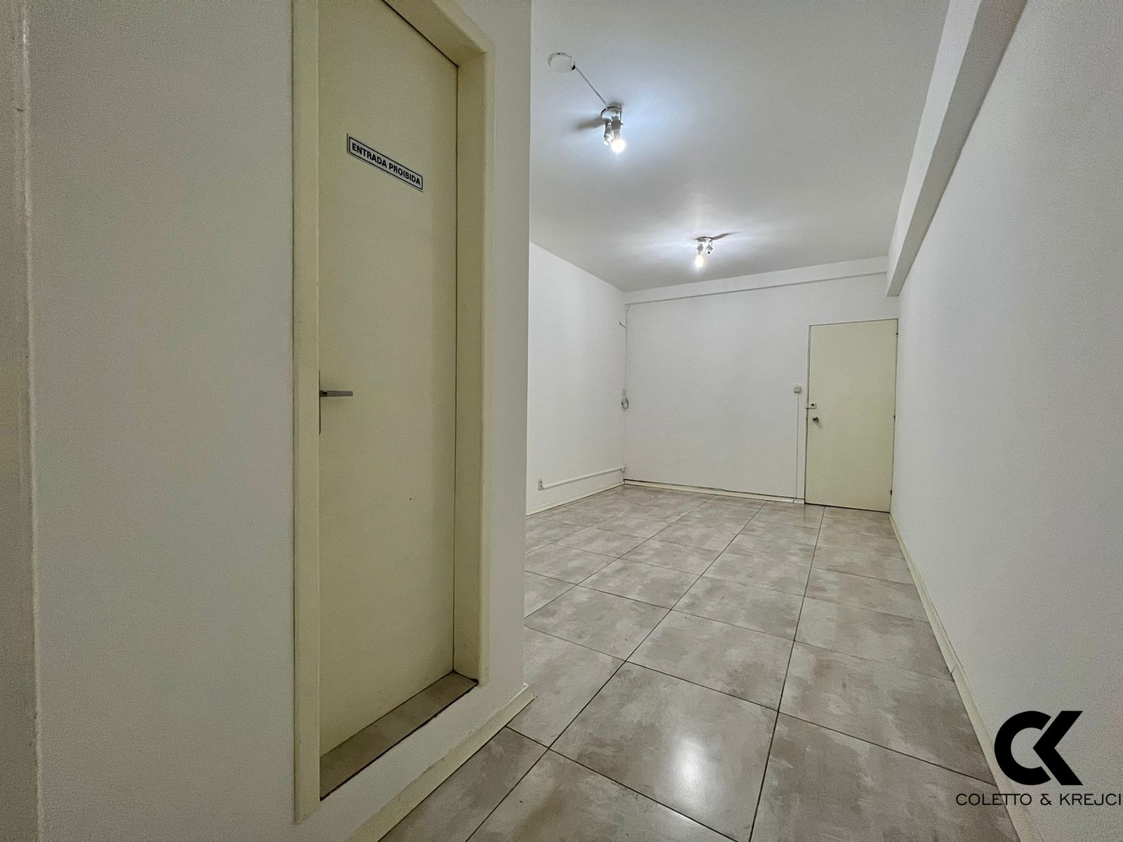 Conjunto Comercial-Sala à venda e aluguel, 40m² - Foto 2