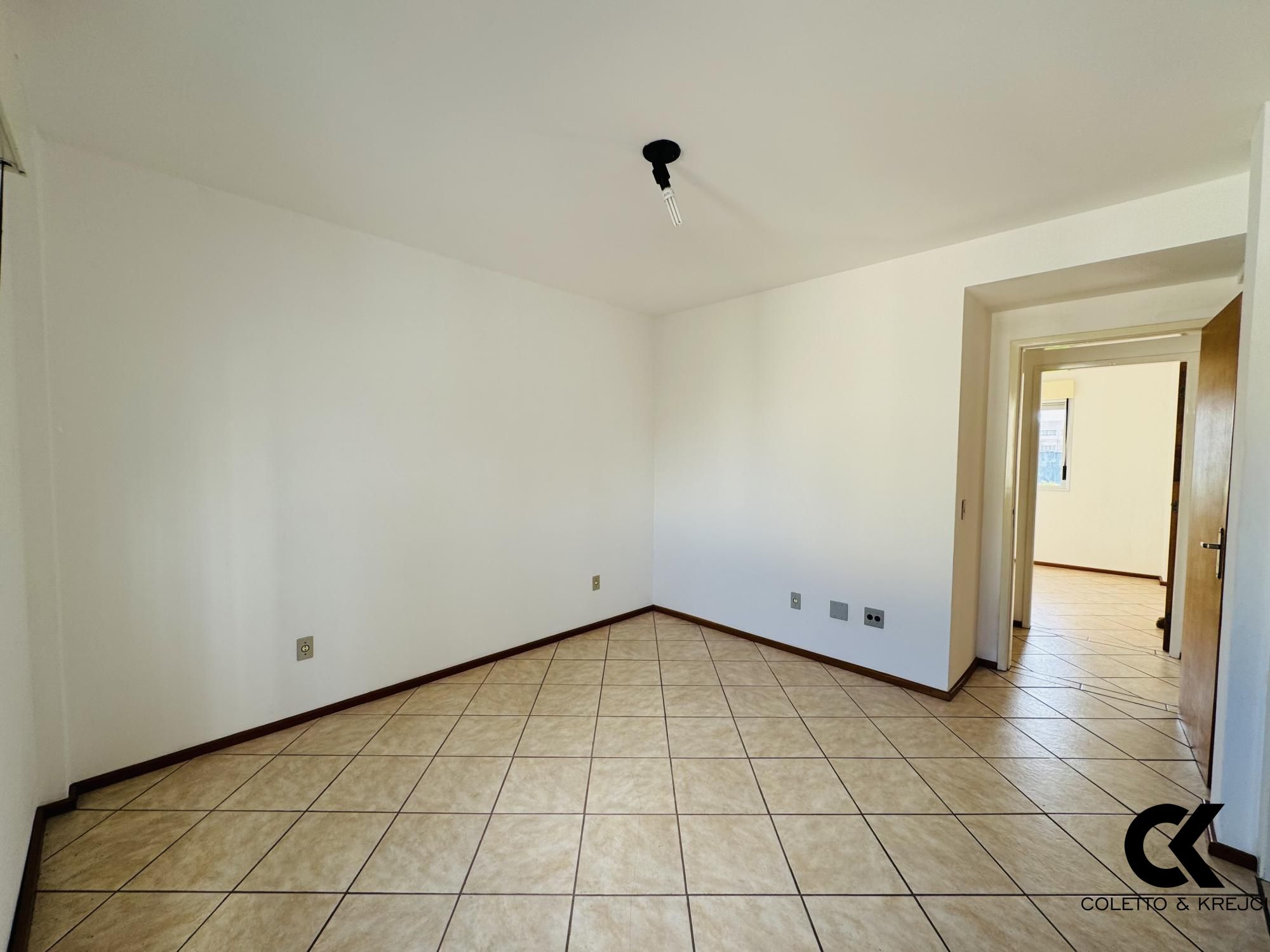 Apartamento à venda com 3 quartos, 82m² - Foto 7