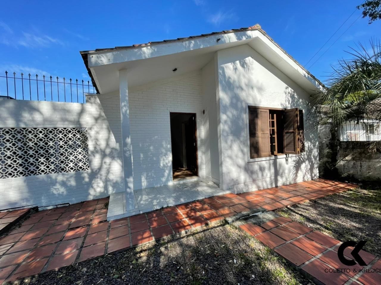 Casa à venda com 3 quartos, 139m² - Foto 3