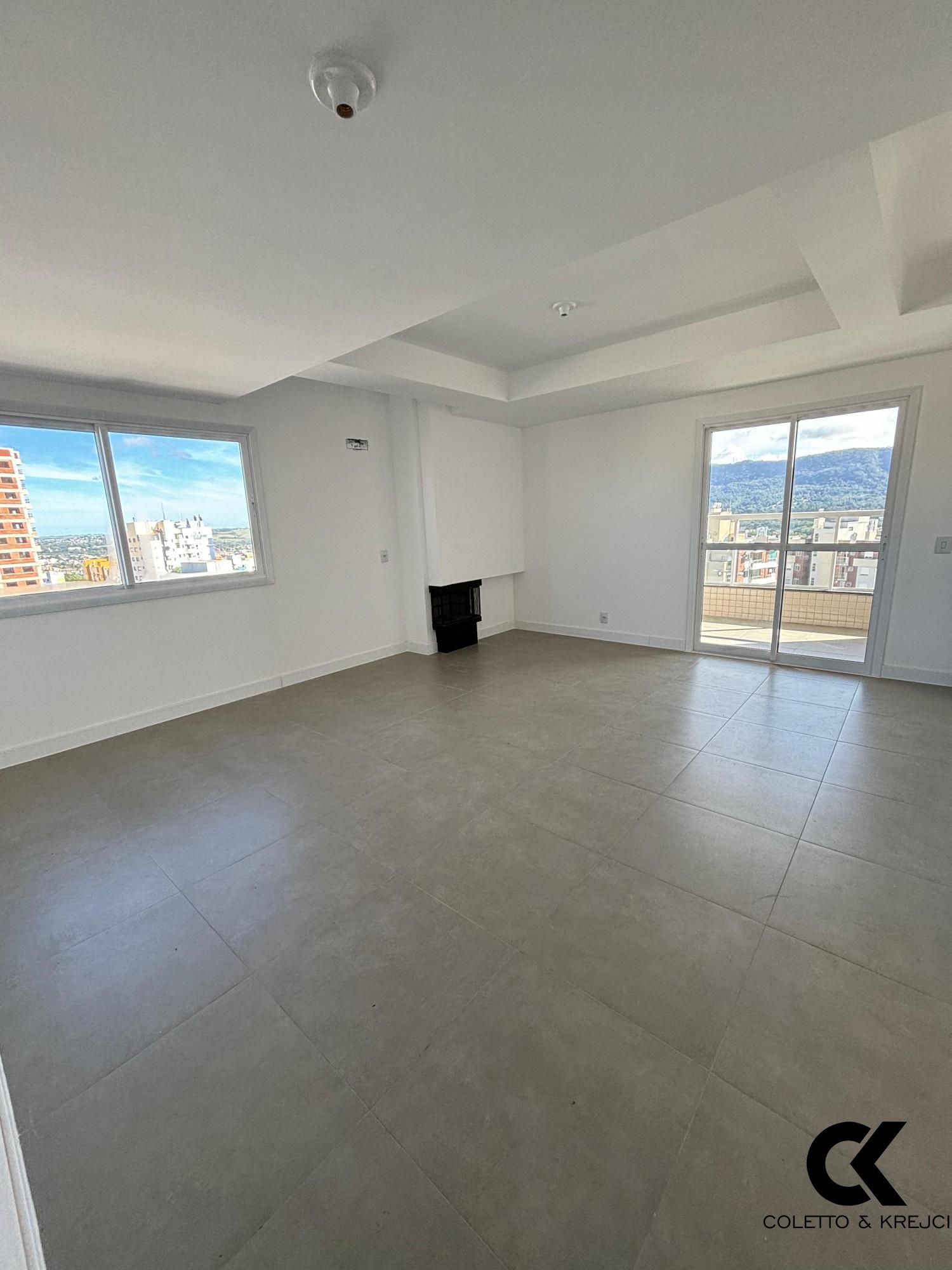 Apartamento à venda com 2 quartos, 95m² - Foto 1