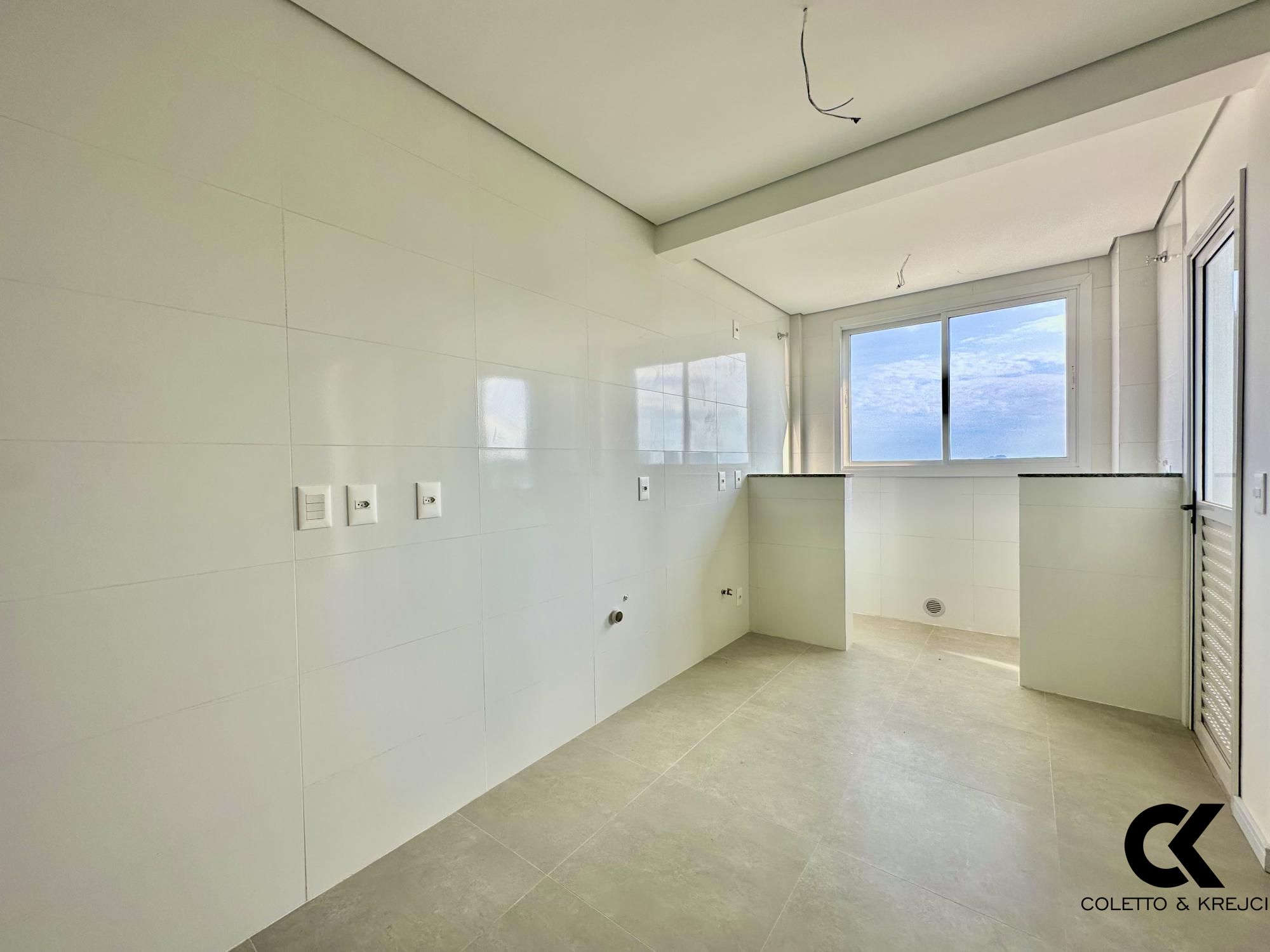 Apartamento à venda com 2 quartos, 80m² - Foto 7