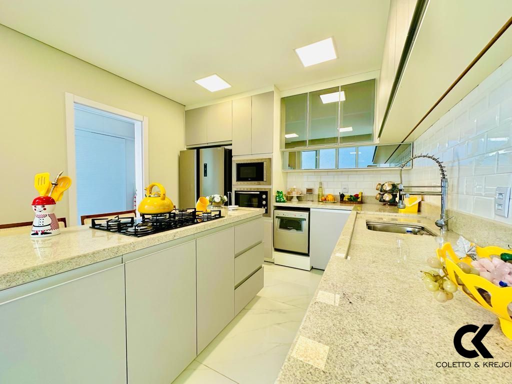 Casa, 4 quartos, 240 m² - Foto 10