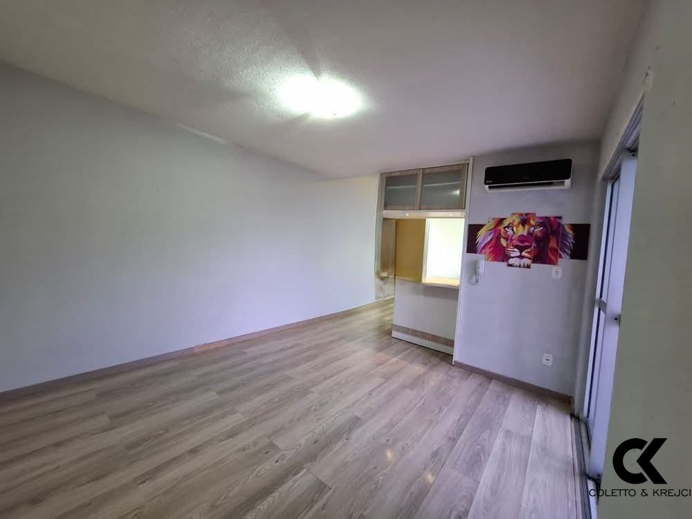 Apartamento à venda com 3 quartos, 59m² - Foto 2